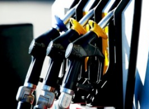 Украинские АЗС вновь повысили цены на бензин