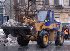 В Киеве женщина погибла в результате наезда снегоуборочной техники