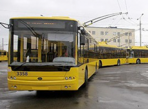 Киевпастрансу разрешили продать около 190 автобусов и троллейбусов