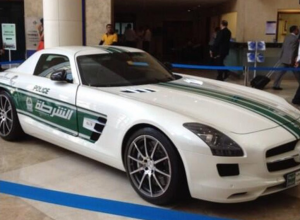 Полиция Дубая получила три суперкара