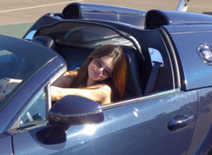 Найдена самая завидная невеста. Ей 17 лет и у нее есть Bugatti Veyron!