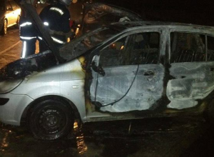 В Киеве за одну ночь сожгли 23 машины (видео)