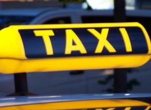 Киевские таксисты взвинтили цены из-за закрытия метро