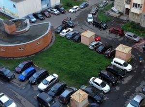 Платить за припаркованные во дворах автомобили киевляне не будут