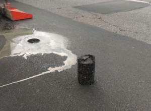 Появились фото, как австрийцы мониторят качество ремонта дорог под Киевом