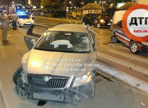 В Киеве водителя едва не линчевали после ужасного ДТП на Позняках: фото аварии