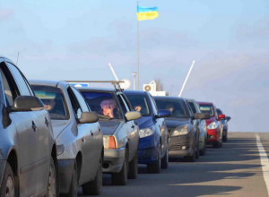 Из Крыма не выпускают автомобили с украинскими номерами