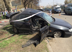 В Киеве столкнулись Honda и Opel, есть погибший