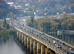 Мост Патона избавят от реверсивной полосы