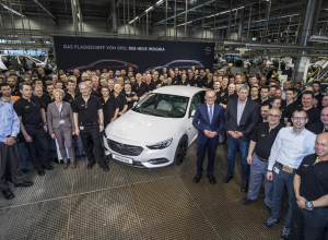 Новый Opel Insignia скоро появится у дилеров (фото)