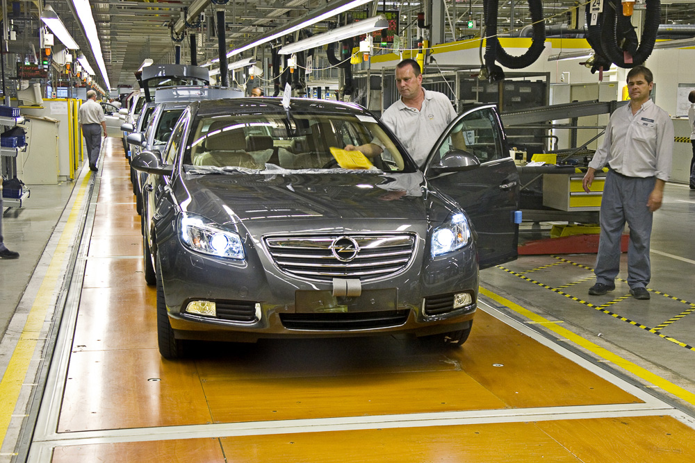 Сегодняшний день Opel. Участок окончательной сборки на заводе в Рюссельсхайме