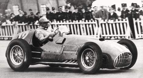 Хосе Фройлан Гонсалес за рулем Ferrari 375 на Гран-при Великобритании 1951 года