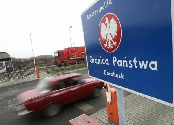 В Польше проверяют фирмы, регистрирующие служебные авто