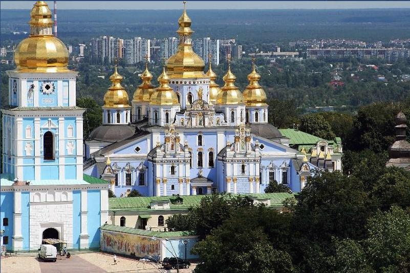 Жить патриарх Кирилл будет в Киево-Печерской лавре