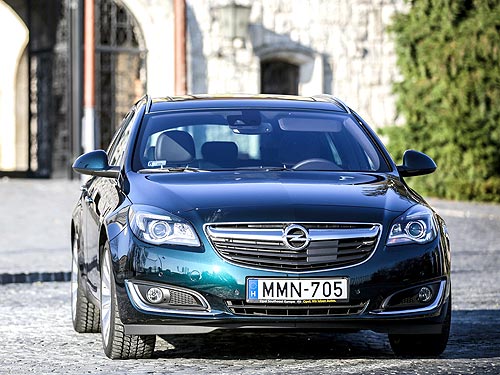 Opel_Insignia_16.jpg