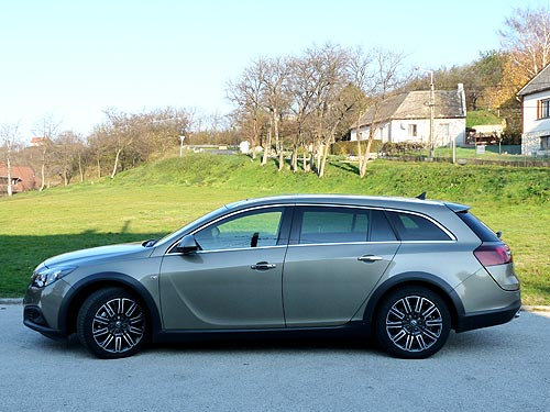 Opel_Insignia_27.jpg