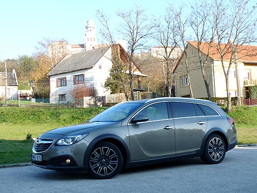 Opel_Insignia_28.jpg