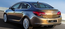 Opel ASTRA J Sedan