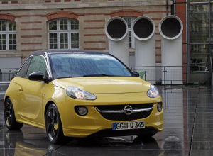 Автосалон в Париже: Opel представил хэтчбек Adam