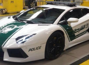 Полиции Дубая выдали Lamborghini Aventador