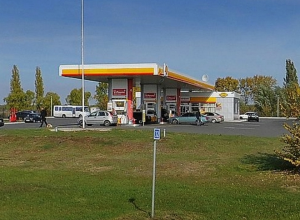 Shell торгует бензином остановленного НПЗ