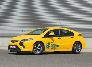 Opel Ampera – официальный автомобиль сопровождения на соревнованиях по триатлону ITU World Triathlon Series