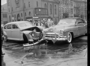 Погибшие ретромобили - драматичные аварии 50-х годов