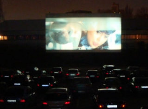 АФИША: сеансы фильмов в автомобильном кинотеатре Кинодром на 18.10-23.10