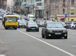 Полосу для общественного транспорта очистят от автомобилей