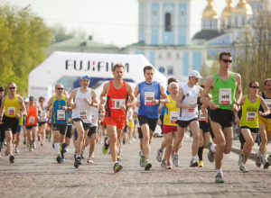 В воскресенье перекроют мосты и центр Киева