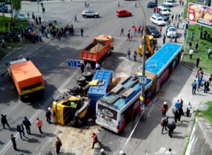 ДТП с троллейбусом в Киеве: пострадали 11 детей