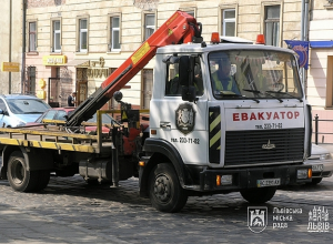 Во Львове началась эвакуация нарушителей правил парковки