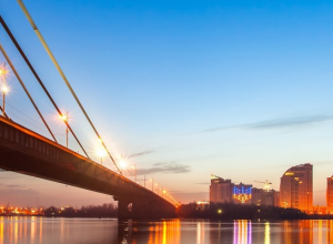 Московский мост в Киеве предложили переименовать в честь Немцова