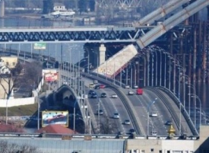 В Киеве ограничат движение по Набережно-Рыбальской